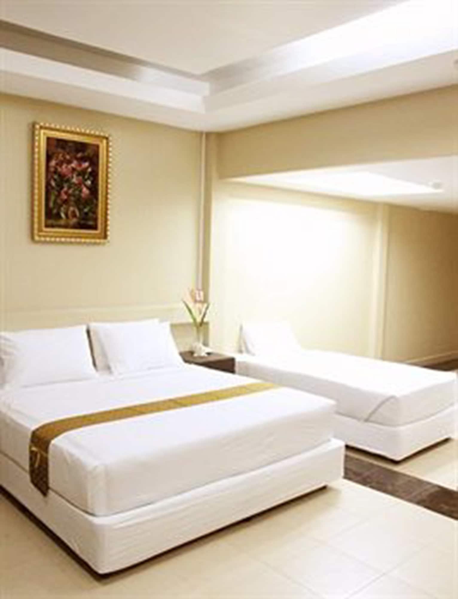 Visiting Card Hotel & Resort Бангкок Екстер'єр фото
