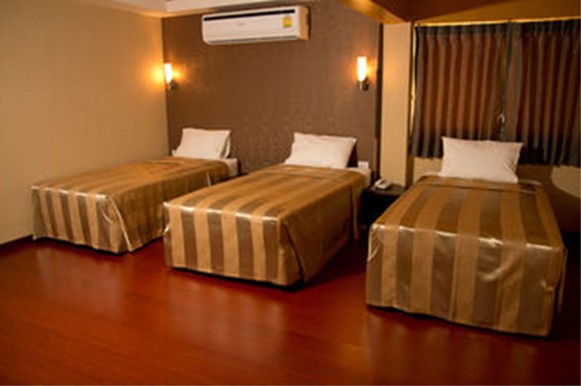 Visiting Card Hotel & Resort Бангкок Екстер'єр фото