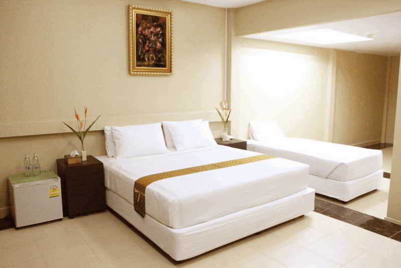 Visiting Card Hotel & Resort Бангкок Екстер'єр фото